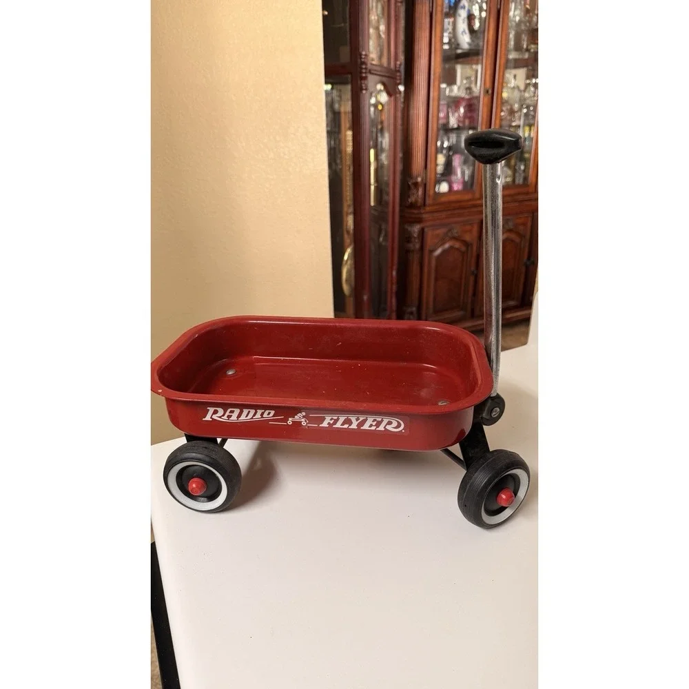 Radio Flyer Mini Red Wagon‎ Toy Desktop Decor Collectible Metal Wagon